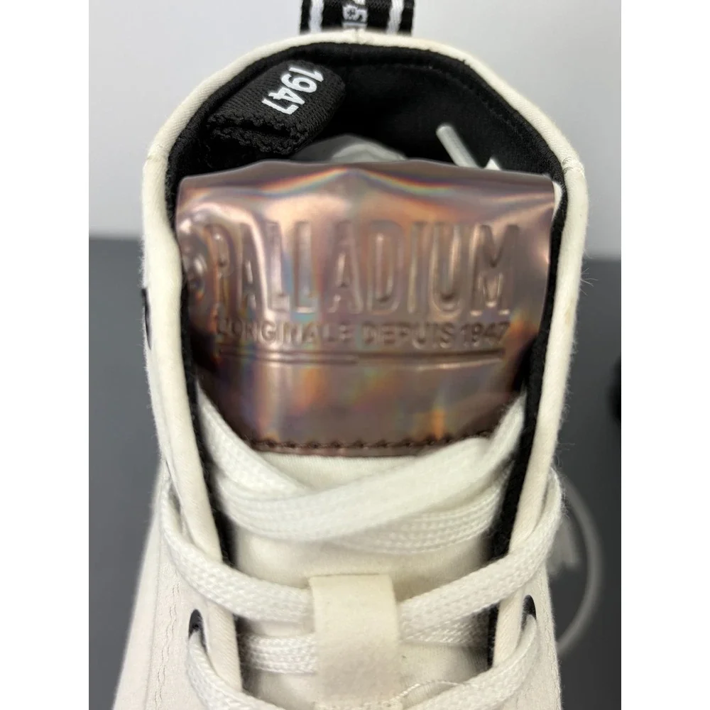 Palladium Revolt Hi TX Women 7.5 Star White Black Canvas Platform Lug Sole Boots